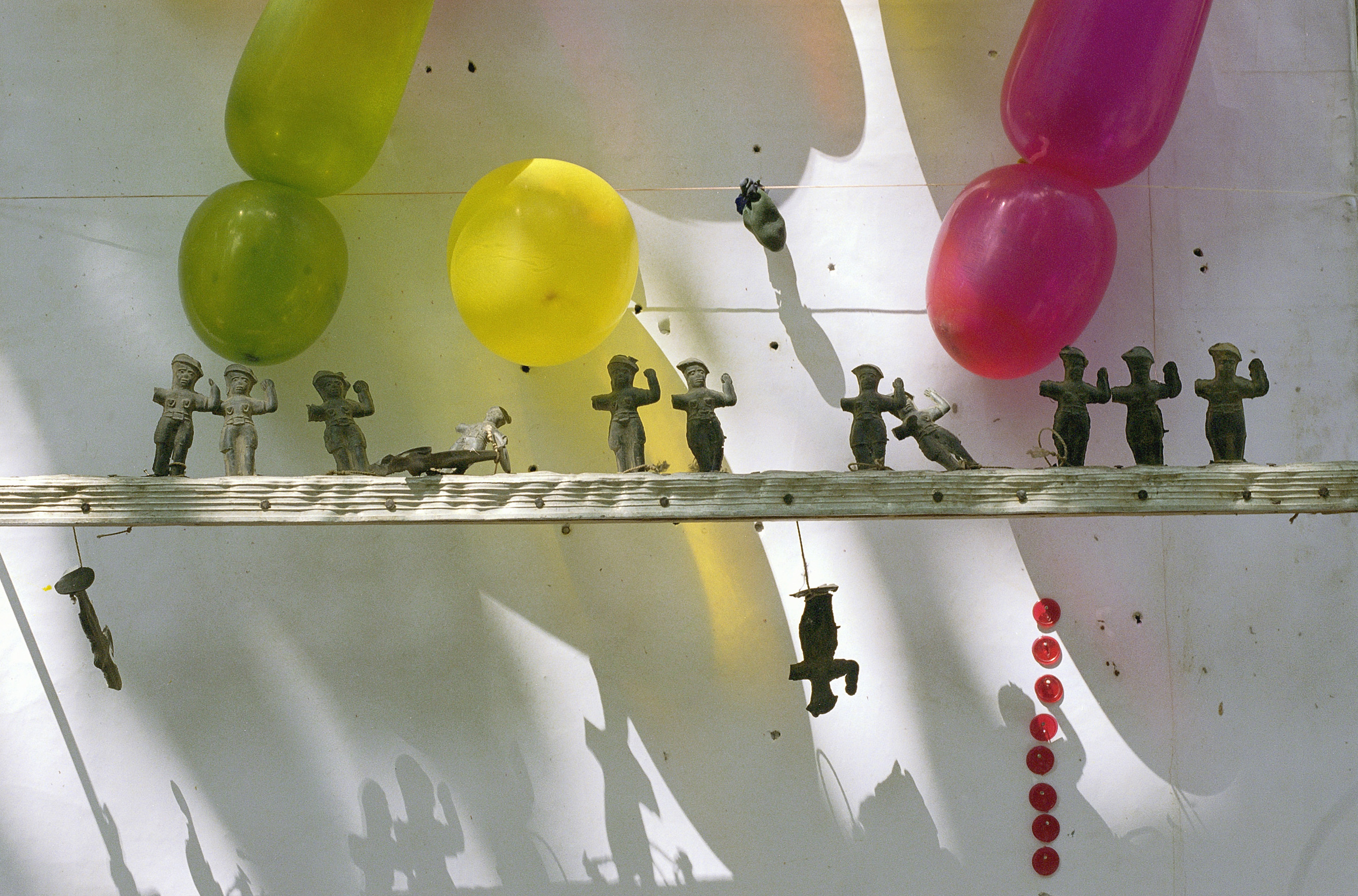 Image of "Views of an unsafe but colorful Pakistan.": 2001 and 2003 I was on assignement in Western and Central Pakistan.