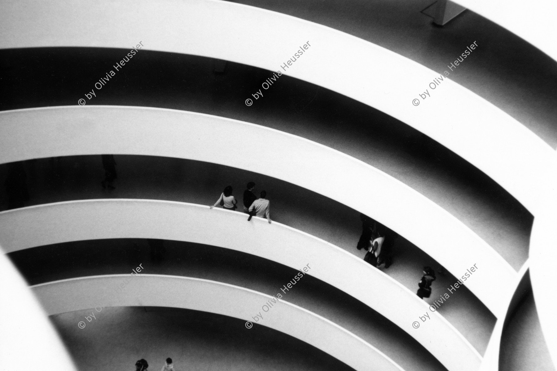 Image of sheet 19780040 photo 9: Guggenheim Museum 1978 New York Manhattan USA America North Art Architecture
Kunst Art √
© 1978, OLIVIA HEUSSLER / www.clic.li