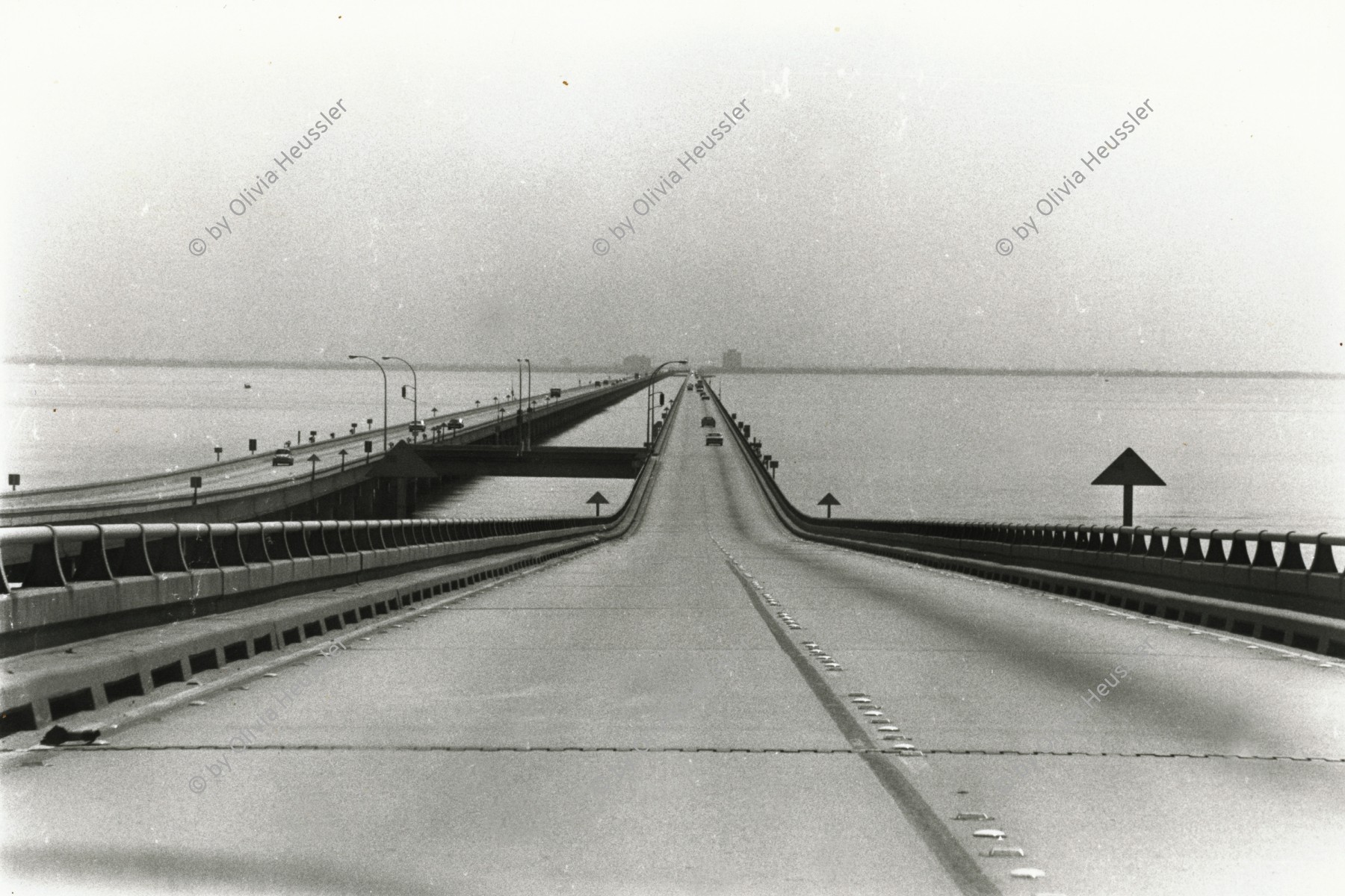 Image of sheet 19780110 photo 11: Autobahn Brücke über die Swamps in New Orleans USA Louisiana √ transport car street highway bridge sea 1978