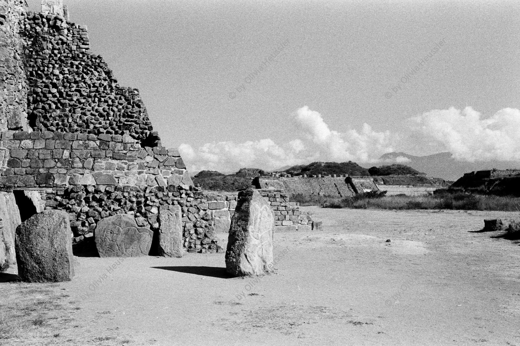 Image of sheet 19780160 photo 15: Mitla, Monte Alban, (Zapotekische Kultur) Zapotheken um 1250 dann kamen die Mixteken.

Mitla is the second most important archeological site in the state of Oaxaca in Mexico, and the most important of the Zapotec culture [citation needed] The site is located 44 km from the city of Oaxaca in the upper end of the Tlacolula Valley, one of the three that form the Central Valleys Region of the state. The archeological site is within the modern municipality of San Pablo Villa de Mitla. While Monte Albán was most important as the political center, Mitla was the main religious center. The name Mitla is derived from the Nahuatl name Mictlán, which was the place of the dead or underworld. Its Zapotec name is Lyobaa, which means «place of rest» The name Mictlán was Hispanicized to Mitla by the Spanish. However, what makes Mitla unique among Mesoamerican sites is the elaborate and intricate mosaic fretwork and geometric designs that cover tombs, panels, friezes and even entire walls. These mosaics are made with small, finely cut and polished stone pieces which have been fitted together without the use of mortar. No other site in Mexico has this. Mexico 1978 √