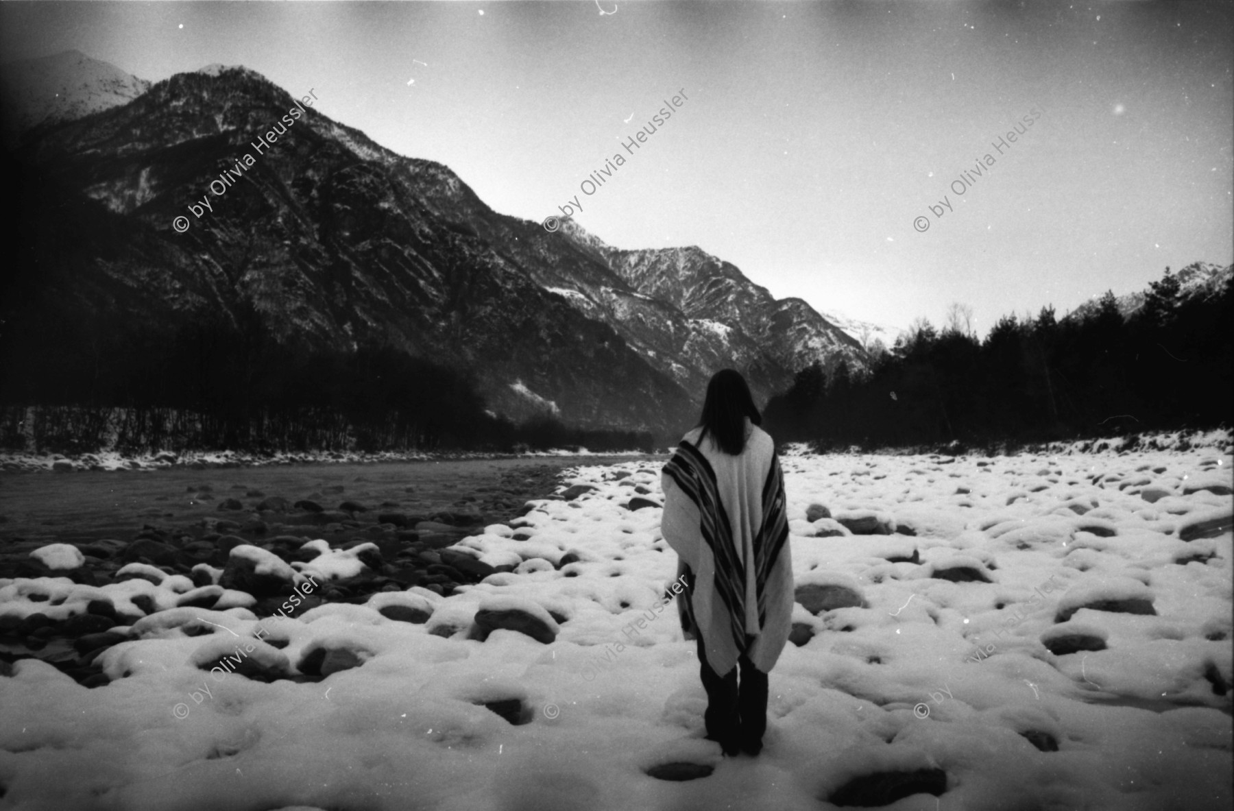 Image of sheet 19790060 photo 8: Maggiatal Gordevio Tessin Ticino : Esther  Schnee Fluss Maggia.  Schweiz Switzerland Wasser Tal