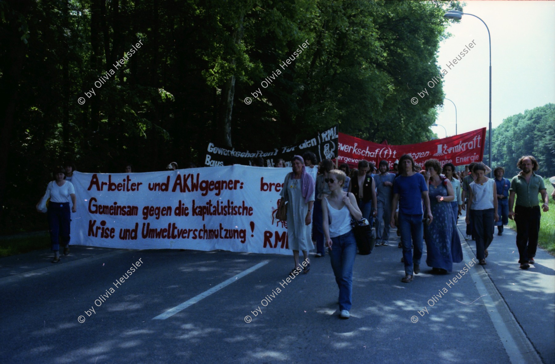 Image of sheet 19790070 photo 7: Pfingstmarsch gegen Atomkraftwerk Gösgen Anti AKW Bewegung 'Stop für AKW Leibstadt Kanton Aargau 1979