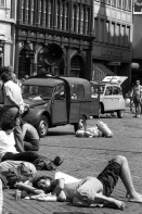 Image of sheet 19790110 photo 33: Basel Anti AKW Demo Deux Chevaux Camionette Diane 1979 √ Atomkraft nuclear power protest
© 1979, by OLIVIA HEUSSLER / www.clic.li
