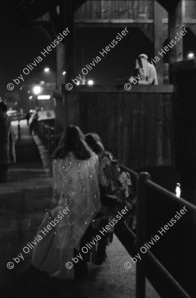 Image of sheet 19800030 photo 17: Luzerner Fasnacht mit Kappelerbrücke,  1980 Schweiz Luzern

8888