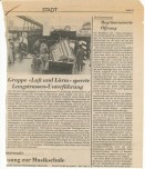 Image of sheet 19800090 photo 19: Gruppe Luft und Laerm besetzt Langstrasse, Zürich 1980.
Publiziertes Foto von Olivia Heussler im Tages Anzeiger, Zuerich 1980. 

published media press