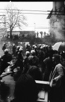 Image of sheet 19800092 photo 25: Polizei Einsatz mit Traenengas in der Langstrasse, Zuerich 1980. 

Jugendbewegung Zuercher Unruhen Youth movement protest Schweiz Switzerland Europe