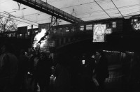 Image of sheet 19800092 photo 3: frtsg. 800091 
Protest in der Unterführung Langstrasse. Sie wird von der Quartiergruppe 'Luft und Lärm' u.a. mit Koni Frei, heutiger Betreiber einiger Gastrobetriebe im Kreis vier 4 besetzt. Tränengas mit Rauchgas Gemisch. Monster brennt. Polizeibeamte, auch Grenadiere genannt mit ihren Schutzschildern in der Langstrasse Unterführung. Videoladen Marcel filmt Nr. 23. Zürich 1980