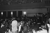 Image of sheet 19800150 photo 3: Vollversammlung im Volkshaus, Zuerich 1980.

Jugendbewegung
