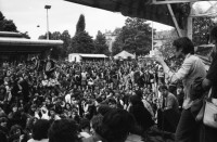 Image of sheet 19800180 photo 24: Redner am Poch Fest Helvetiaplatz in Zuerich 1980.