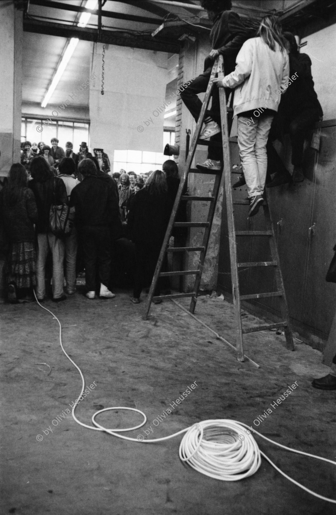 Image of sheet 19800191 photo 30: 1. Tag im Autonomen Jugendzentrum, AJZ Limmatstrasse 18-20, Zürich 1980.

Jugendbewegung Bewegig AJZ Zürcher Jugendunruhen Demonstrationen