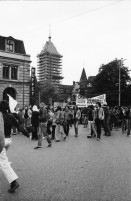 Image of sheet 19800192 photo 15: Unzufriedenen Demonstration mit  Betroffenen Eltern IGF, Bahnhof Zuerich, 1980.

Zürich 1980 youth movement protest Aussersihl Kreis 4
Jugendbewegung Bewegig AJZ Zürcher Jugendunruhen Demonstrationen