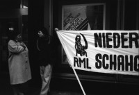 Image of sheet 19800200 photo 25: Protest der Trotzkisten gegen US Politik im Iran, Bahnhofstrasse, Zuerich 1980.