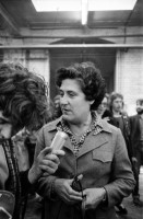 Image of sheet 19800272 photo 33: Stadtraetin Emilie Lieberherr eroeffnet das Autonome Jugendzentrum AJZ in Zuerich, 1980.
Bewegig AJZ Zürcher Jugend Jugendunruhen Kultur Autonomes Jugendzentrum Leben 
Zürich 1980 Youth protest movement