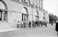 Image of sheet 19800280 photo 2: Streik an der Uni Universität Zürich, Gegen Zensur und Repression, Zürich 1980.

Jugendbewegung Bewegig AJZ Zürcher Jugendunruhen Demonstrationen
Zürich youth movement protest