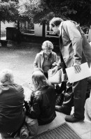 Image of sheet 19800282 photo 7: Junge StudentInnen während einem Streik an der Universität in Zürich 1980. 

Jugendbewegung Bewegig AJZ Zürcher Jugendunruhen Demonstrationen
Zürich youth movement protest 1980