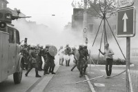 Image of sheet 19800301 photo 22: Jugendbewegung Bewegig AJZ Polizeieinsatz Zürcher Jugendunruhen Demonstrationen Zürich youth movement protest teargas
Belgrade Photo Month 2019
«Counter power» Altkirch 2017
Exhibition: Zurich, The Eighties Photobastei 2020
p.41