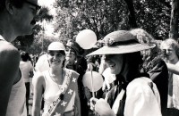 Image of sheet 19800322 photo 29: Im AJZ starten die Vorbereitungen für ein 1. August Nationalfeiertag auf dem Sechseläuten Platz vor dem Opernhaus Opera, mit anschliessender Unzufriedenen Demo. Gabriela Eberle (re)

Jugendbewegung Bewegig AJZ Zürcher Jugendunruhen Demonstrationen
Zürich youth movement protest 1980 
© 1980, Olivia Heussler √