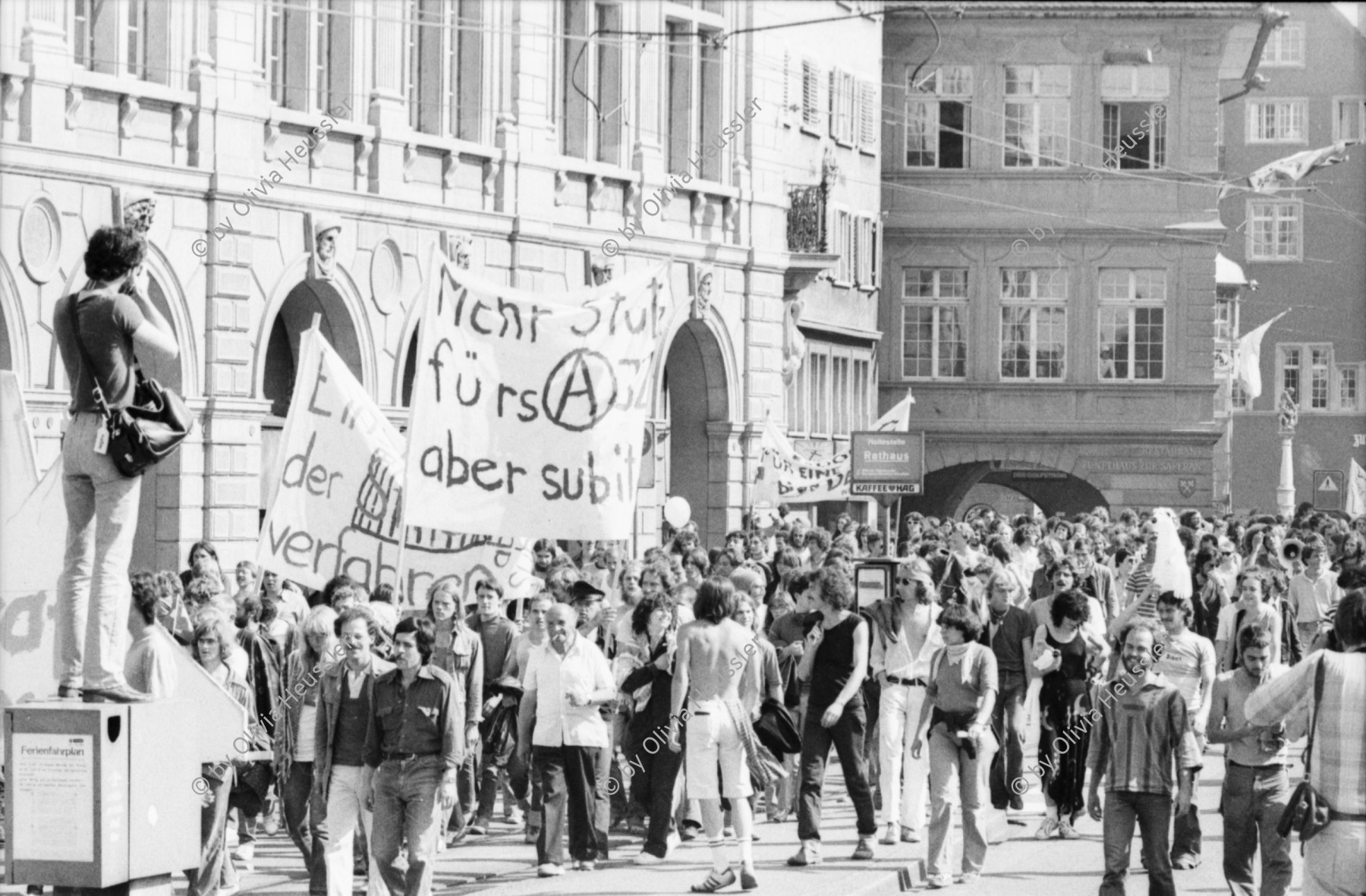 Image of sheet 19800323 photo 14: Unzufriedenen Demonstration gegen Strafverfahren am 1. August 1980 am Limmatquai in Zürich.
Jugendbewegung Jugendunruhen 80s youth movement protest