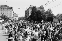 Image of sheet 19800323 photo 5: Unzufriedenen Demonstration in Zürich 1980. Jugendbewegung Bewegig Zürcher Jugendunruhen youth movement protest