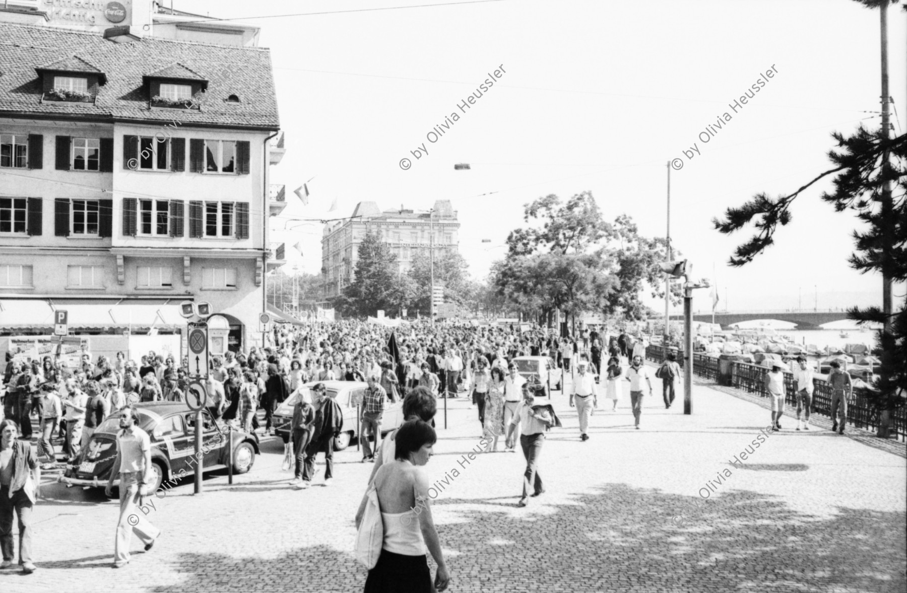 Image of sheet 19800323 photo 8: Unzufriedenen Demonstration gegen Strafverfahren am 1. August 1980 am Limmatquai in Zürich.
Jugendbewegung Jugendunruhen 80s youth movement protest