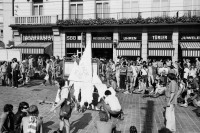 Image of sheet 19800324 photo 11: Das Thema «Einstellung der Strafverfahren» wird von neuem aufgegriffen: Grossdemonstration mit rund 4000 Personen.

Jugendbewegung Bewegig AJZ Zürcher Jugendunruhen Demonstrationen
Demonstration am Nationalfeiertag 1. August 1980 am Paradeplatz und an der Bahnhofstrasse.
Zürich protest youth movement √