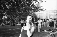 Image of sheet 19800325 photo 4: Olivia zieht an einer Zigarette, Filmfestival Locarno 1980.
photo: Hansueli Käser