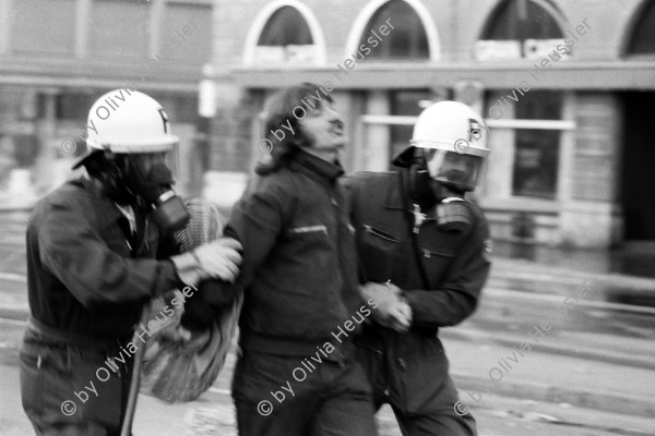 Image of sheet 19800362 photo 20: Jugendbewegung Bewegig AJZ Zürcher Jugendunruhen
restless youth Brussels