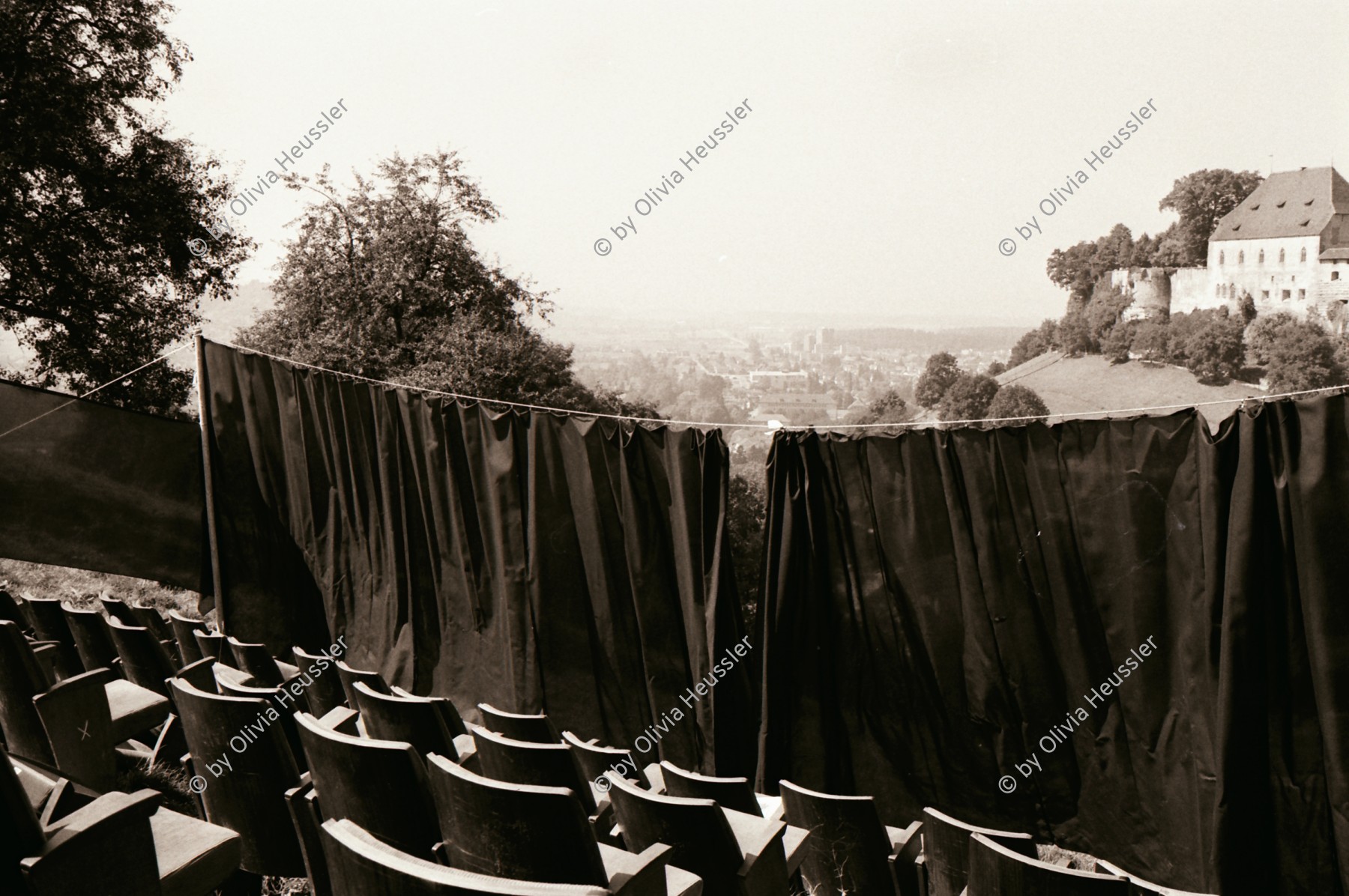 Image of sheet 19800363 photo 20: Freilufttheater Action Theater von Giuseppe Reichmuth auf dem Goffersberg bei Lenzburg. Kanton Aargau Schweiz 09.80 √