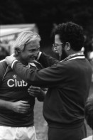 Image of sheet 19800380 photo 12: Fritz Künzli (* 8. Januar 1946 in Glarus) ist ein ehemaliger Schweizer Fussballspieler, der mit dem FC Zürich FCZ in den Jahren 1966 und 1968 zweimal in der Nationalliga A die Schweizer Fussballmeisterschaft gewann.

Erich Schärer (* 1. September 1946 in Zürich) ist ein ehemaliger Schweizer Bobpilot.
Er gewann bei den Olympischen Winterspielen 1976 in Innsbruck die Bronzemedaille im Zweier-Bob und die Silbermedaille im Vierer-Bob. Diese Leistung konnte er bei den Olympischen Winterspielen 1980 in Lake Placid übertreffen. Er gewann die Goldmedaille im Zweier-Bob und die Silbermedaille im Vierer-Bob. 
Mit ihm fuhr ich in St. Moritz im Feierabend den Bobrun hinunter.
Tiger trinkt aus Flasche im Käfig. für Blick