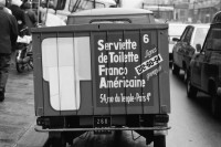 Image of sheet 19800420 photo 26: Werbung für Toilettenpapier WC-Papier auf Vespa Transporter in  Paris Frankreich 1980