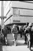 Image of sheet 19800490 photo 23: Die Polizei verhindert am 11. Oktober 1980 auf der Pestalozziwiese in Zuerich einen friedlichen Protest der Jugendbewegung und verhaftet viele.
Bewegig AJZ Zürcher Jugendunruhen Demonstrationen
youth movement