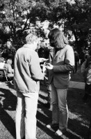 Image of sheet 19800490 photo 7: Die zivile Polizei verhindert am 11. Oktober 1980 auf der Pestalozziwiese in Zuerich einen friedlichen Protest der Jugendbewegung.
Bewegig AJZ Zürcher Jugendunruhen Demonstrationen
youth movement