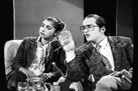 Image of sheet 19800611 photo 4: Fernsehdiskussion mit Herrn und Frau Müller im CH-Magazin vom 15. Juli 1980. 
Hayat Aldin, Fredy Meier
Jugendbewegung Bewegig AJZ Zürcher Jugendunruhen Demonstrationen Zürich 
Youth movement  protest media Switzerland Schweiz