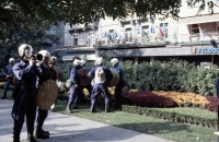 Image of sheet 19803000 photo 12: Die Polizei filmt und verhindert am 11. Oktober 1980 auf der Pestalozziwiese in Zuerich einen friedlichen Protest der Jugendbewegung.
Bewegig Zürcher Jugendunruhen Demonstrationen
youth movement