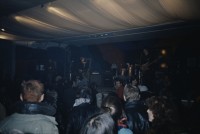 Image of sheet 19803000 photo 60: Konzert im autonomen Jugendzentrum AJZ, 1980 in Zuerich. Jugendbewegung, Jugendunruhen