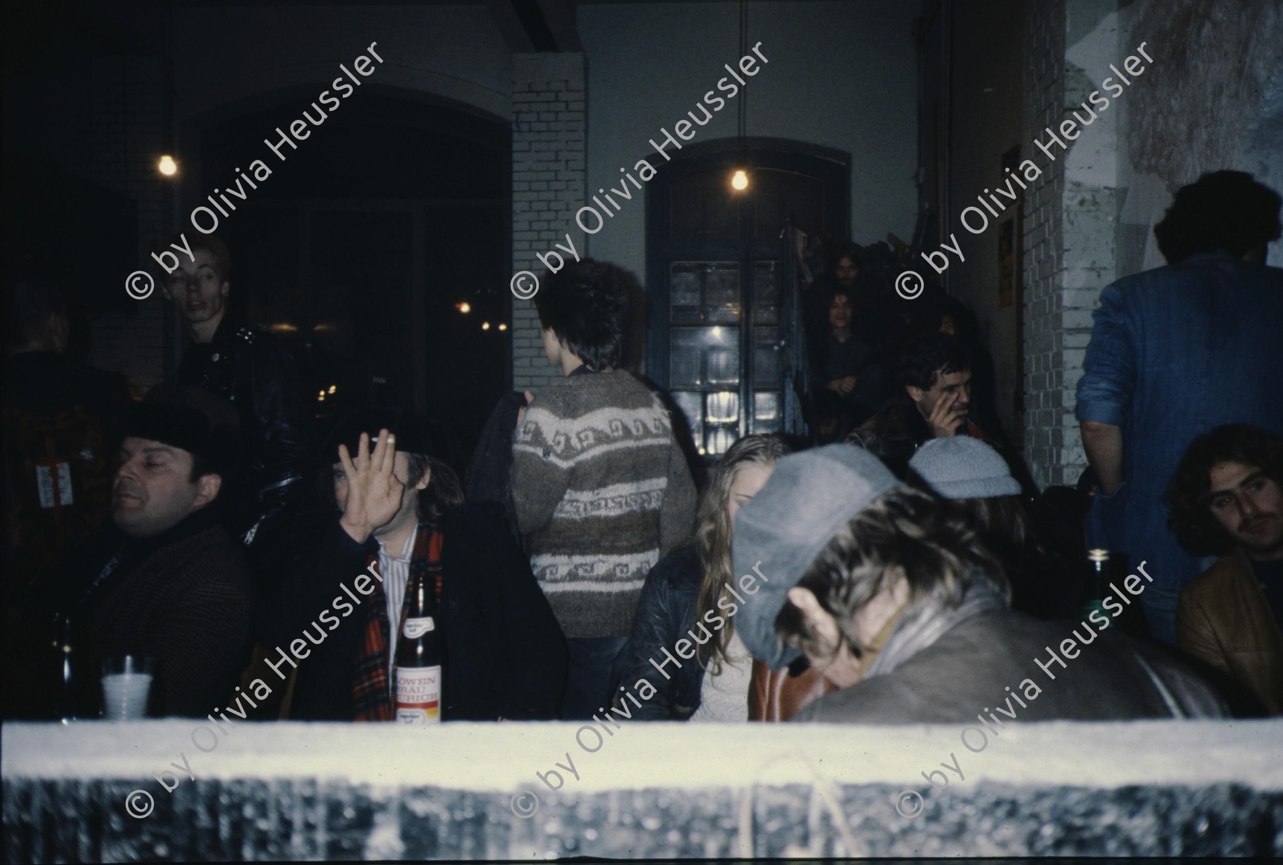 Image of sheet 19803000 photo 67: Im Spunten des AJZ Autonomen Jugendzentrum waehrend den Zuercher Unruhen, Zürich 1980.