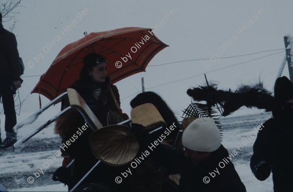 Image of sheet 19803001 photo 12: Dreharbeiten «Der Eisbrecher» Film von Urs Wäckerli, Zürich 1980.
 
Jugendbewegung Bewegig Zürcher Jugendunruhen Demonstrationen