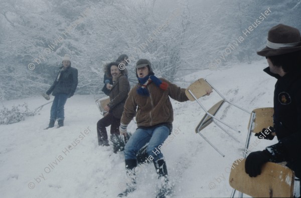 Image of sheet 19803001 photo 14: Dreharbeiten «Der Eisbrecher» Film von Urs Wäckerli, Zürich 1980.
 
Jugendbewegung Bewegig Zürcher Jugendunruhen Demonstrationen