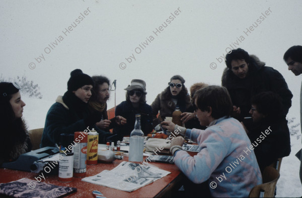 Image of sheet 19803001 photo 17: Dreharbeiten «Der Eisbrecher» Film von Urs Wäckerli, Zürich 1980.
 
Jugendbewegung Bewegig Zürcher Jugendunruhen Demonstrationen
Redaktion outdoor mit Fredy Meier uva