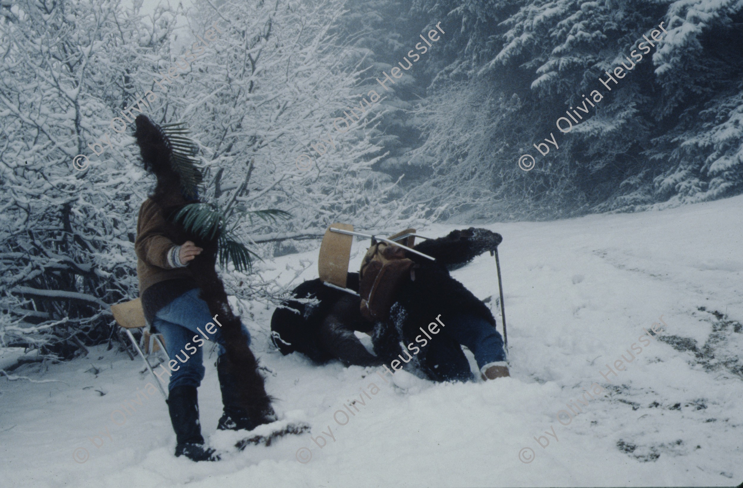 Image of sheet 19803001 photo 24: Dreharbeiten «Der Eisbrecher» Film von Urs Wäckerli, Zürich 1980.
 
Jugendbewegung Bewegig Zürcher Jugendunruhen Demonstrationen
