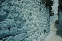 Image of sheet 19803002 photo 47: Alte Mauer hellblau angemalt, im Norden Israels, Palaestina 1980.