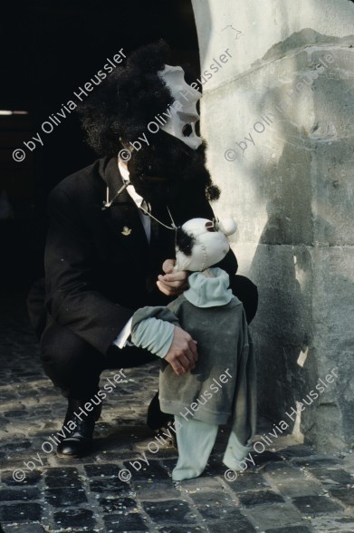 Image of sheet 19803004 photo 11: Fasnacht in Luzern 1980.