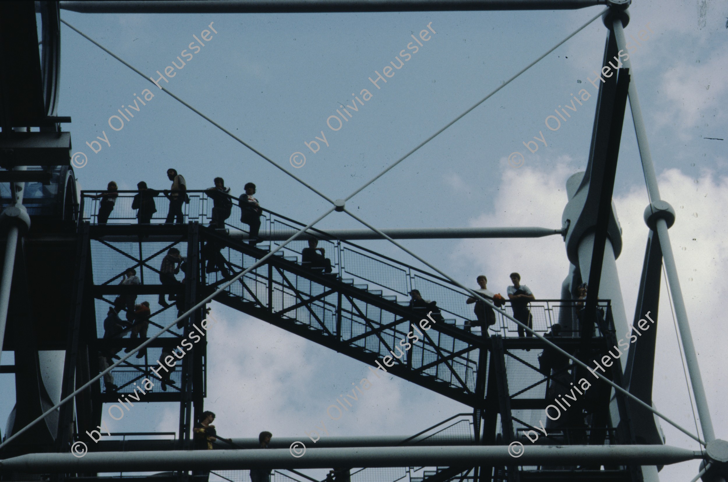 Image of sheet 19803004 photo 33: Carneval at the Reuss River, Lucerne 1980.
