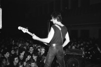 Image of sheet 19810030 photo 30: The Bucks im Volkshaus. Rams Hans Ulrich Ramseier Portrait. Vorgruppe von Plasmatics.