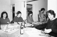 Image of sheet 19810080 photo 16: Stilett an der Wibi, Zuerich 1981.
Ch. Schuler, Engler, Silvano Speranza (re. aussen)