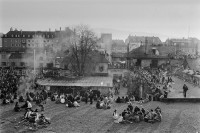 Image of sheet 19810162 photo 37: Jugendbewegung Zürcher Bewegung Autonomes Jugendhaus 
Youth movement Kreis fünf Zürich Schweiz Switzerland 
Aus: Zürich Sommer 1980 p.17
Exhibition: Fotomuseum Winterthur