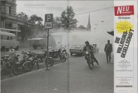 Image of sheet 19810163 photo 36: frtsg. 810162 
An der bewilligten «Frühlingsdemonstration» nehmen rund 8000 Personen teil. Als der Zug das AJZ erreicht, dringen Tausende in das Areal des AJZ ein, während ein Teil des Zuges seinen Weg Richtung Helvetiaplatz fortsetzt. Am Abend räumt die Polizei das Gelände des AJZ: Gewalttätige Auseinandersetzungen und Sachbeschädigungen in der Gegend des Hauptbahnhofs. 
Frühlingsdemonstration und Besetzung AJZ an der Limmatstrasse 18-20 Auf Dach Terasse mit Transparent Autonomes Jugendzentrum Jugendunruhen Bewegung Jugendbewegung 
Babs Hiestand
Zürich 1981