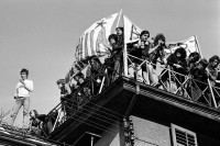 Image of sheet 19810163 photo 36: Postkarte
Jugendunruhen Bewegung Jugendbewegung
Aus; Zürich, Sommer 1980 p.51
Jugendbewegung Zürcher Bewegung Autonomes Jugendhaus 
Youth movement
Exhibition: The eighties. Photobastei 2.0 2020