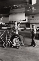 Image of sheet 19810210 photo 13: In Kloten wird eine DC-10 der Swissair auf den Namen Ticino getauft. Zürich 05.81 √ 1981 aircraft airplaine Verkehr Luftverkehr