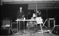 Image of sheet 19810250 photo 5: frtsg. 810240 in der Roten Fabrik mit Kiev Stingl Silvano Speranza
etc. Konzert W84: Andrea Caprez Jörg Walker etc. Ossi. Männer provisorisches Pissoir am Schwinger fest. 
Zirkus Parzival von meinem Vater Percy Heussler in Flawil SG mit Rigolo mit Federlos. Kultur aktion 1981